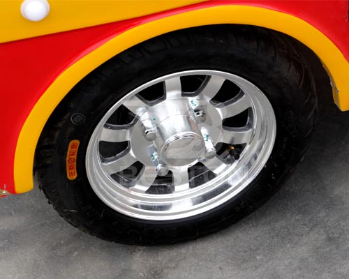 Aluminum Alloy Wheels and Vacuum Tires of Beston's Train